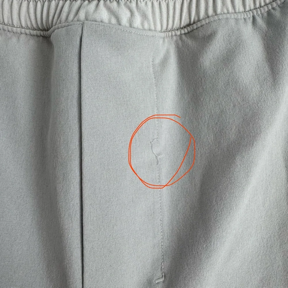 Peloton X Lululemon Shorts Men Size XL Gray Active Lightweight